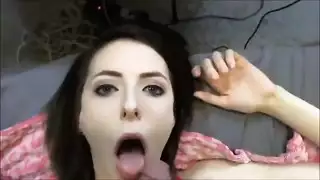 سكسي بنات في الشارع