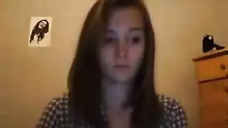 مراهقة فرنسية وصديقتها تمارسان الجنس بعد درس تدليك مثير