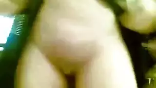 العربية: فرج هذه العربية يرقص ويتوسل للمني