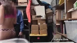 حارس المزرعة ينيك بنت صاحبه