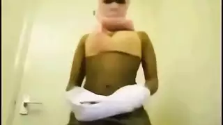 فتاة صومالية الحجاب تجريد