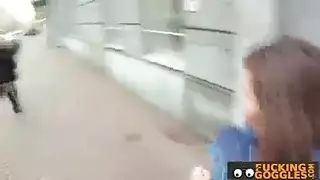 حفلة جماع مع النجوم: مغامرة جنسية صريحة لفتاة تشيكية