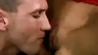 شقراء مراهقة تأخذ اختراق مزدوج بقوة