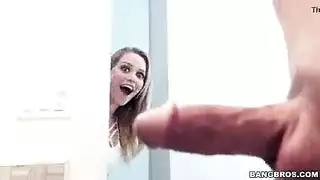 تهيجت لما شافت الزب