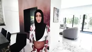 زوجة الأب العربية الأمريكية تحتفل بجلسة مص عميق